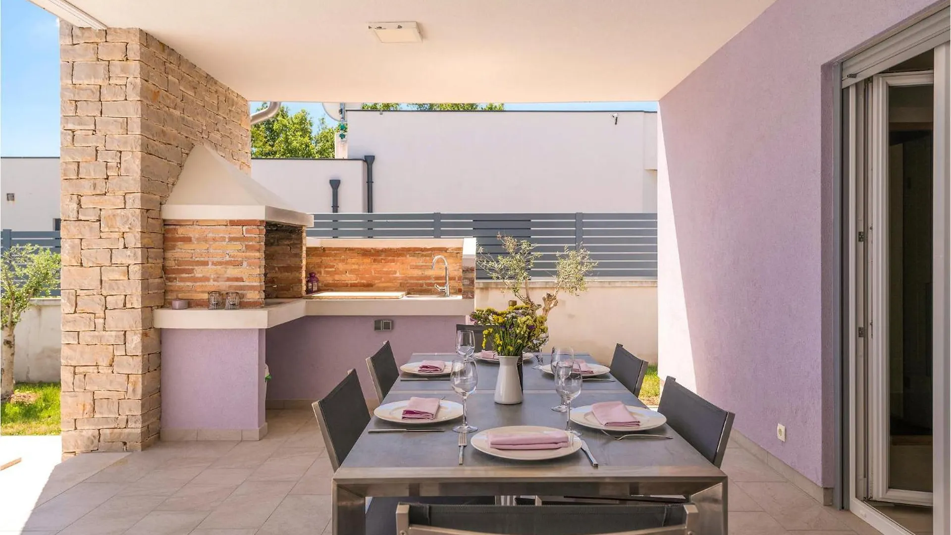 Amazing Home In Marici With Kitchen Veli Turini Σπίτι διακοπών